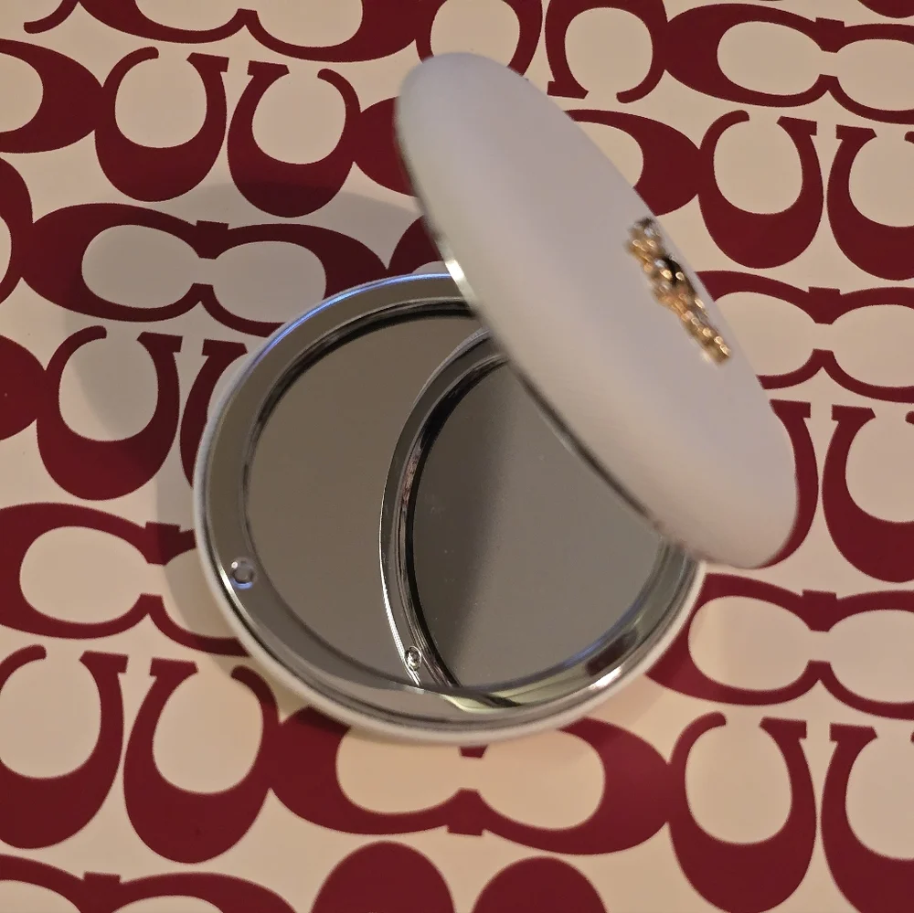 Beautiful Bee Compact Mirror NEW